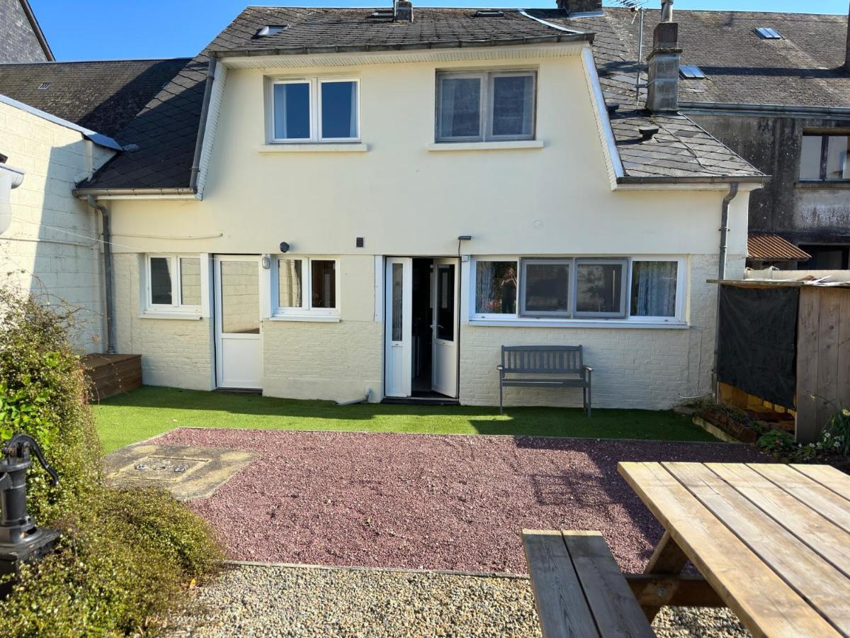 Mantilly Holiday Gite Exterior foto